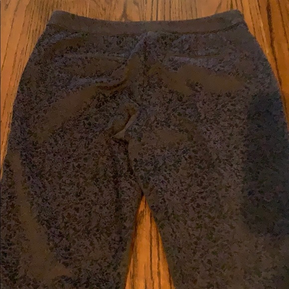 Dana Buchman Pattered Pants Size 4 - Picture 5 of 6